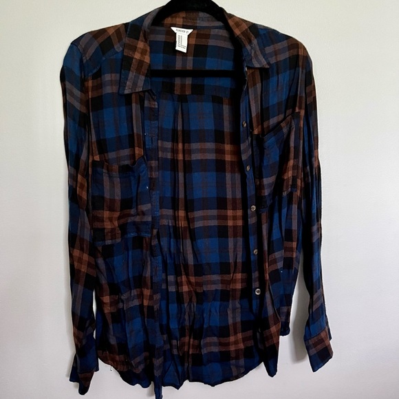 Forever 21 Tops - Navy and brown plaid flannel from Forever 21 and great for summer and fall.